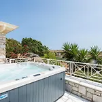 Sun And Salt 3bedroom House Αλυκή
