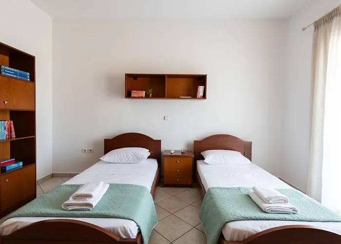 Sun And Salt 3bedroom House