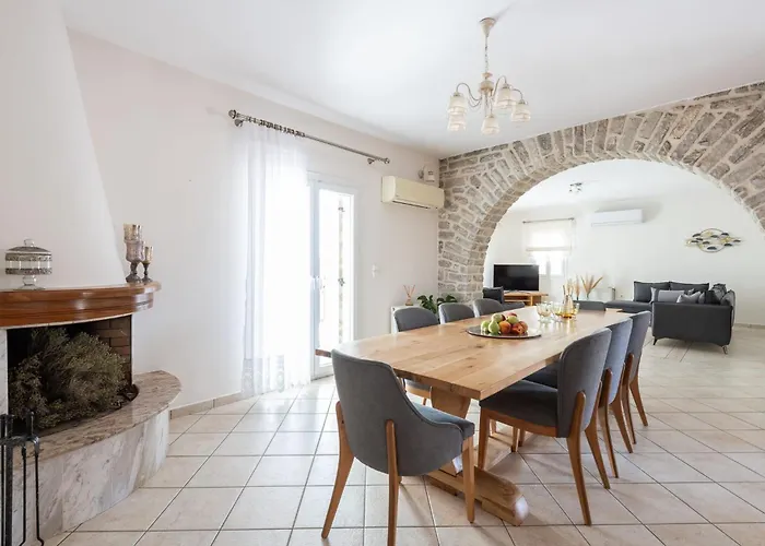 Sun&salt 3bedroom House Alikí